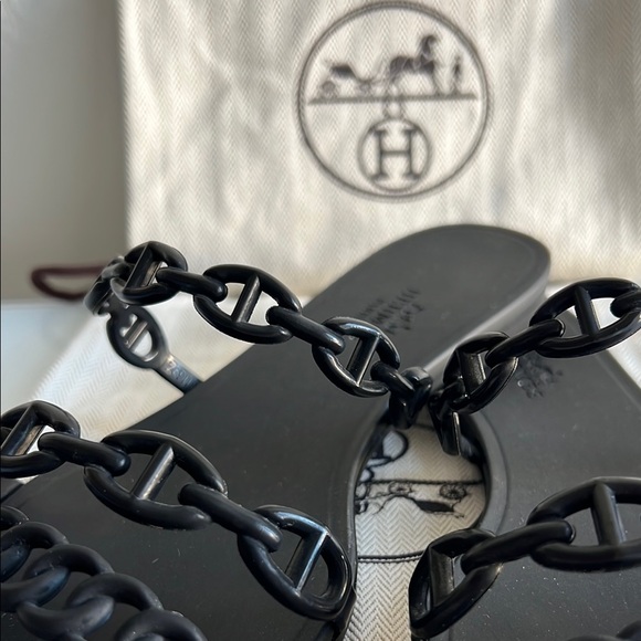 🖤 Hermès Rivage Chaîne d'Ancre Insignia Slides in BLACK 🖤 Size 6 - Picture 2 of 3